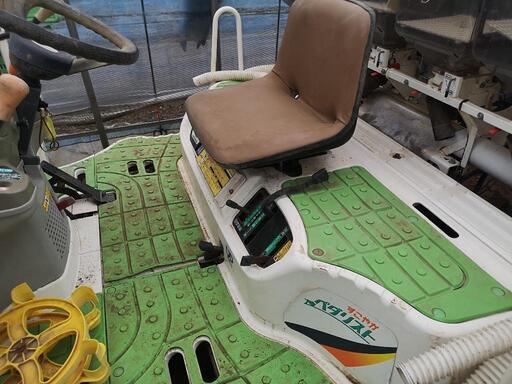 ヤンマー田植え機 VP60 施肥付６条植