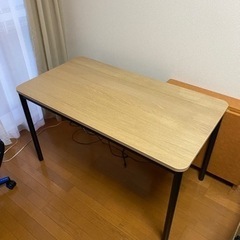 IKEA トッマリード　オフィスデスク　ダイニングテーブル