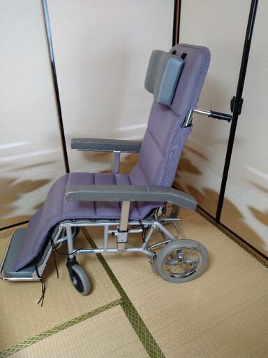 フルフラット車椅子　カワムラRR60n