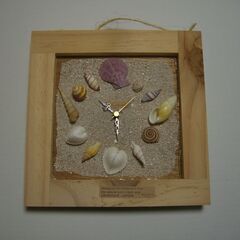 【新生活応援します】文字盤貝殻のクオーツ時計(約20cm角)です...
