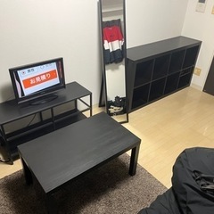 一人暮らし　黒基調　家具一式・テレビ　IKEA製多め