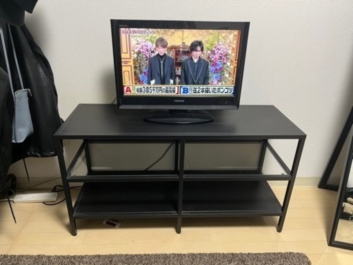 一人暮らし　黒基調　家具一式・テレビ　IKEA製多め