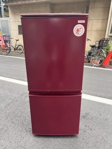 大阪市内配達設置無料 シャープ　１３７L 保証有り