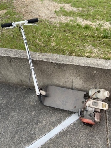 超レア　エンジンスケーター