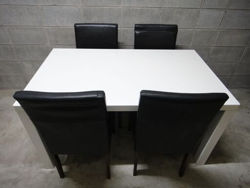 ニトリ　ダイニングテーブル椅子セット　5点　幅135×奥80×高70