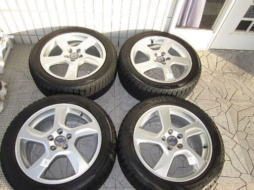 TOYOトーヨータイヤスタッドレス215/50R17ボルボ純正アルミホイール 