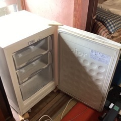 「お話中」　前開き式　冷凍庫