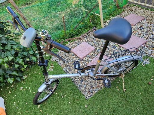 折りたたみ自転車　16インチ