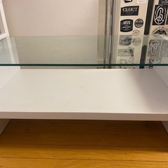 【ネット決済】ガラスのローテーブルです。