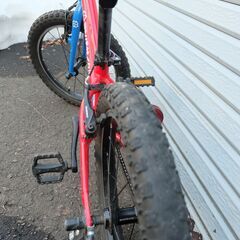 ヨツバサイクル　子供用自転車　ヒーローカラー　18インチ