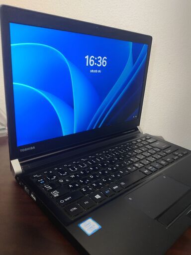 東芝　高性能7世代i5　メモリ8G 高速SSD　軽量モデル　持ち運び　13インチワイド　　USB3.0 Wifi対応