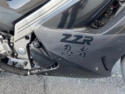 ZZR250　鍵付き　実働車両　EX250H　中期　DANMOTOマフラーいい音します。引き取り限定