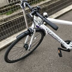 【美品】クロスバイク ALLEGRESSE 700 ホワイト ※状態良好