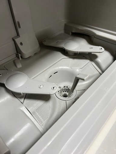 パナソニック　食器洗い乾燥機　NP-TH1-W