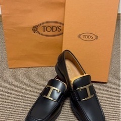 TOD'S ローファー