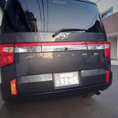 デリカD5 マットブラックグリル施工