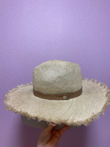 Chapeau d’ Oの麦わら帽子！！