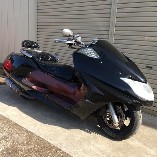 乗って帰れる！カスタム MAXAM 前後ローダウン 赤＆黒ツートン