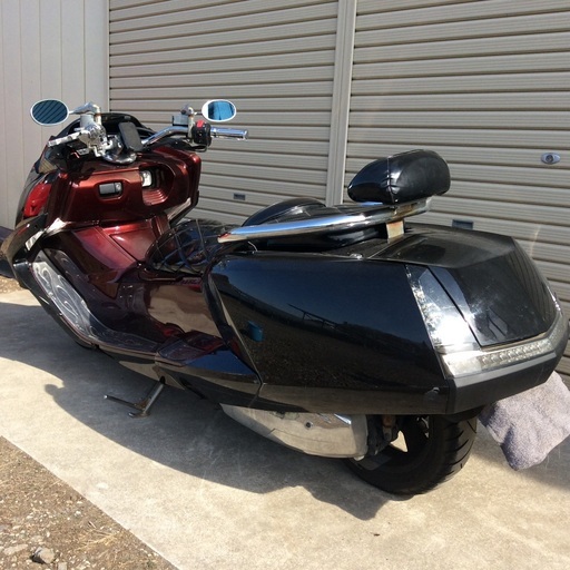 乗って帰れる！カスタム MAXAM 前後ローダウン 赤＆黒ツートン