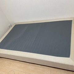 シングルベッド　192x121.5x27cm