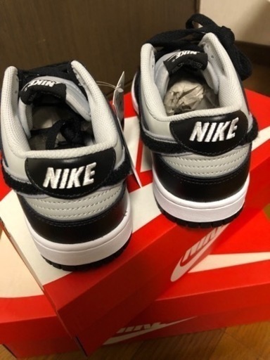 スニーカー NIKE