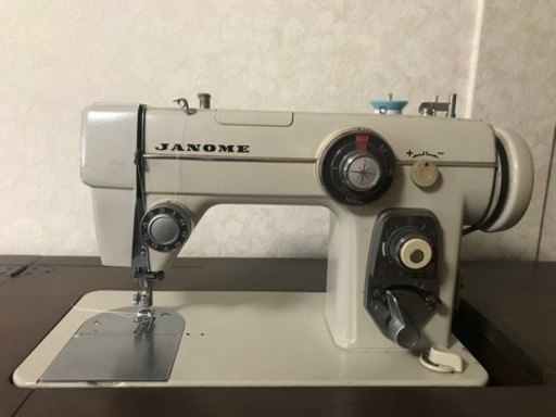 ジャノメ JANOME ミシン MODEL 680 ミシン台 ジャノメ JANOME ミシン MODEL 680 ミシン台