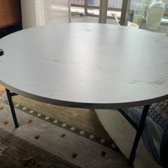 ラウンドテーブル　　直径70cm