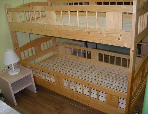 R340 タンスのゲン 天然木 子供用二段ベッド、幅84cm 美品