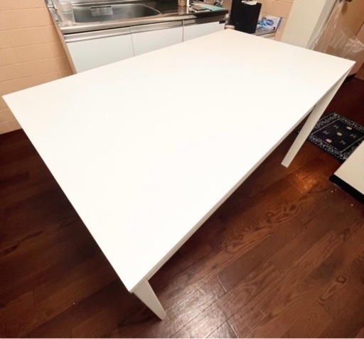 IKEAヴァングスタテーブル
