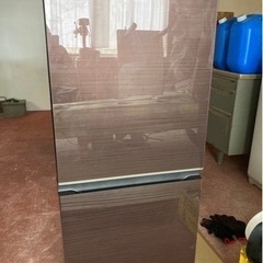 沖縄市　綺麗な冷蔵庫（2022年製）