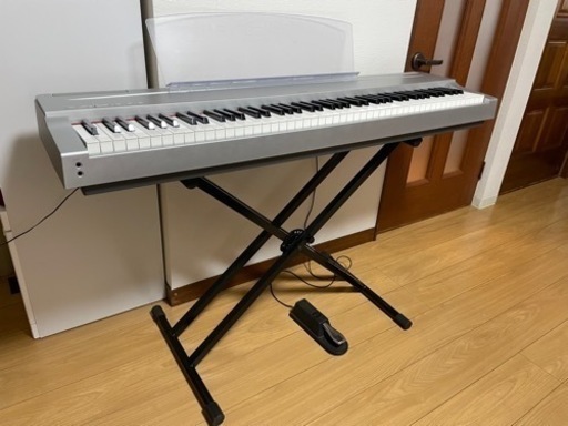 YAMAHA ヤマハ電子ピアノ　キーボード　2006年製P-70 譜面台 X形スタンド付き