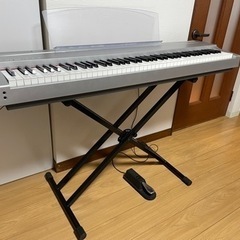 YAMAHA ヤマハ電子ピアノ　キーボード　2006年製P-70...