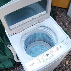 ★使用わずか!!お届け可！ 2022年製 アクア 5.0㎏ 全自動洗濯機 AQW-S5M ガラストップ
