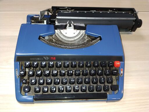 ポータブル タイプライター Vendex 750