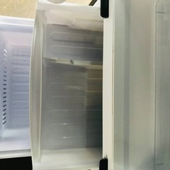 ✨2016年製✨ 927番 シャープ✨冷凍冷蔵庫✨SJ-D14B-B‼️