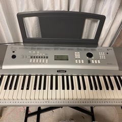 【お譲りする方決まりました】YAMAHA 電子ピアノ　DGX-220