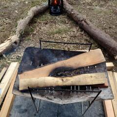 薪、焚き火に使えそうな木材譲って下さいの画像