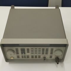 HP 8647A シグナル・ジェネレーター HEWLETT PACKARD