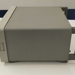 HP 8647A シグナル・ジェネレーター HEWLETT PACKARD