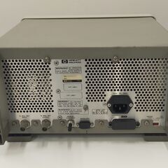 HP 8647A シグナル・ジェネレーター HEWLETT PACKARD HP 8647A シグナル・ジェネレーター HEWLETT PACKARD