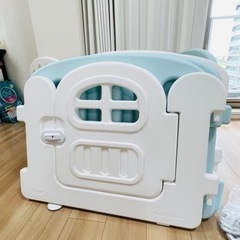 美品］iFam ベビーサークル ファースト ドア付き10枚 ホワイトクリーム