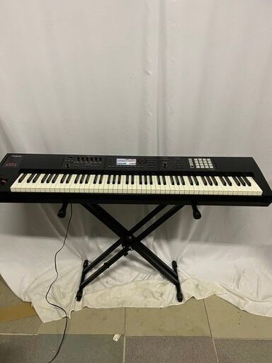 美品 Roland FA-08 88鍵 シンセサイザー ローランド キーボード ヘッドホン フットスイッチ スタンド