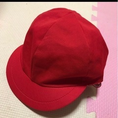 園児　赤白帽子