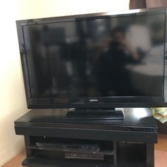 東芝　40型液晶テレビ＋3.1chオーディオラック