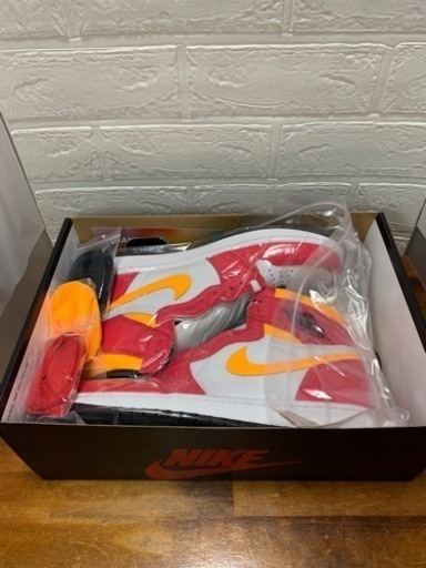 スニーカー Nike Air Jordan1 High LIGHT FUSION RED