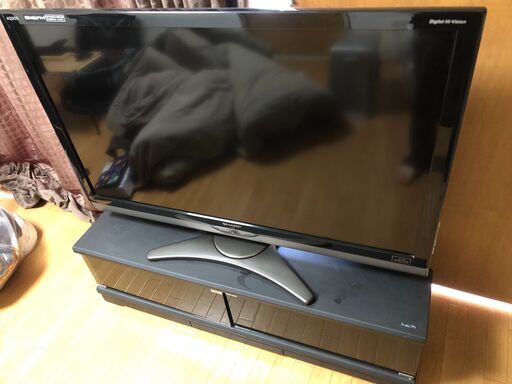 AQUOS４６型　２０１０年製　テレビ台付き