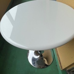 ホワイト　コーヒーテーブル　高さ調整可能