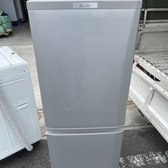 MITSUBISHI  146L 冷蔵庫　MR-P15A-S