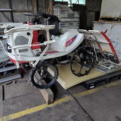 田植え機　三菱　