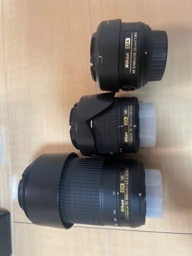 一眼レフ Nikon D5600 ダブルズームレンズキット+AF-S NIKKOR 35mm f1